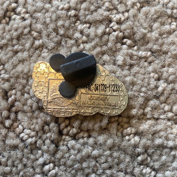 🔮 5/$25 Disney Cinderella Bibbidi Bobbidi Boo Pin - Picture 2 of 2